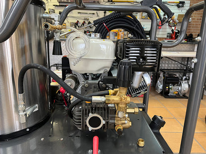 Hot Water Petrol Pressure Cleaner 4,000 psi @ 15 L/min Honda Engine with Comet pump